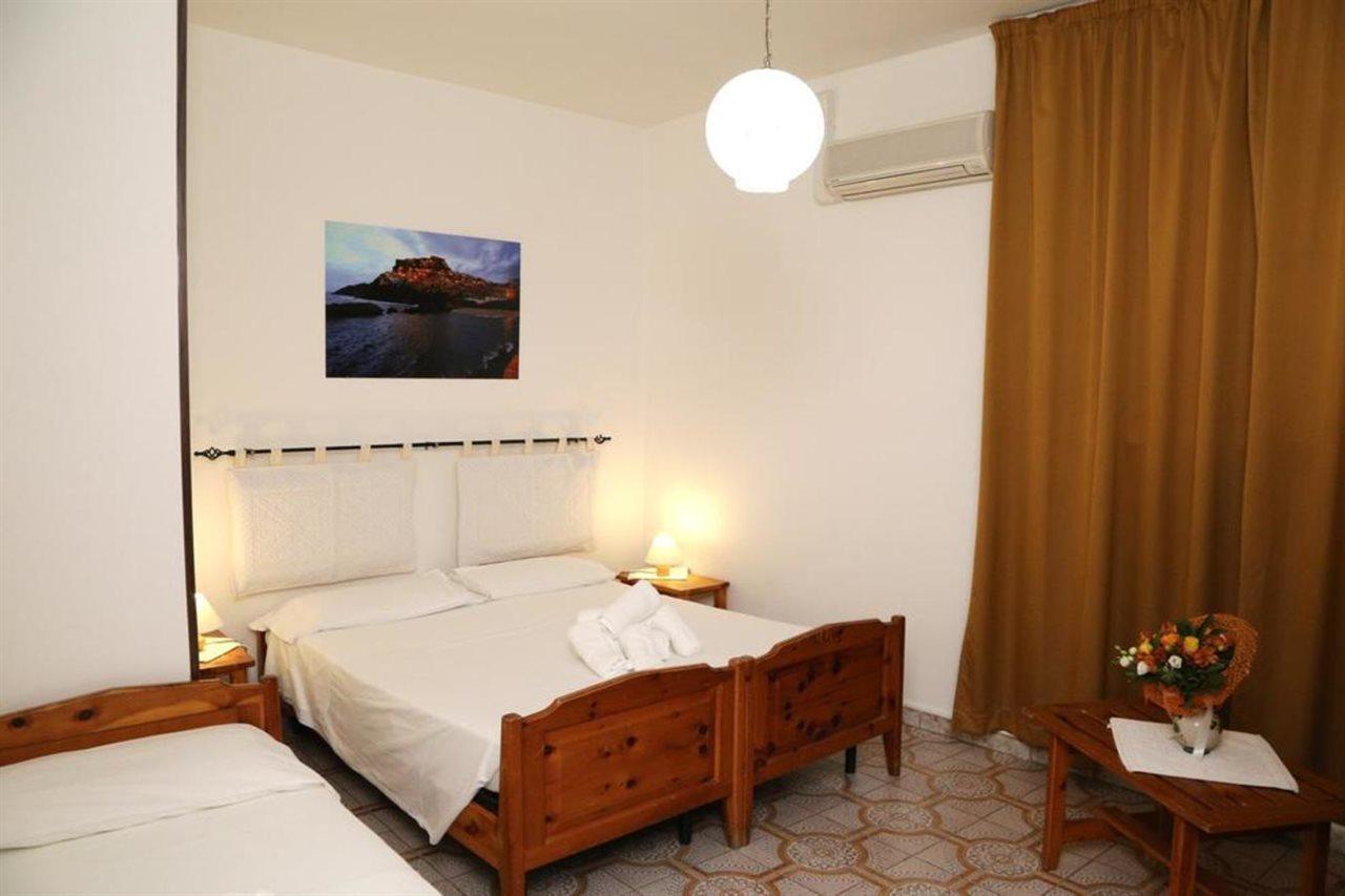 Antica Pensione Pinna Castelsardo Exteriér fotografie