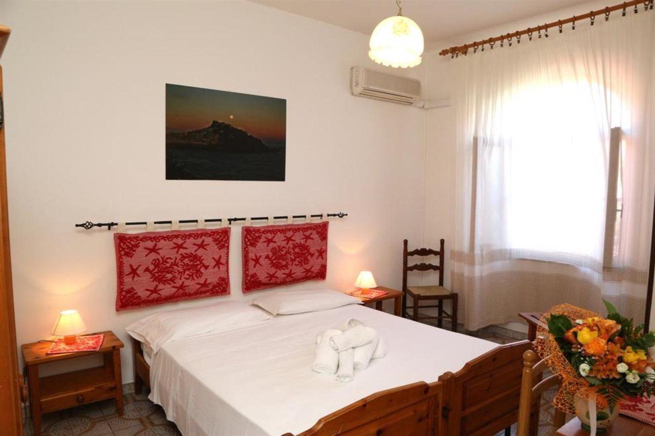Antica Pensione Pinna Castelsardo Exteriér fotografie
