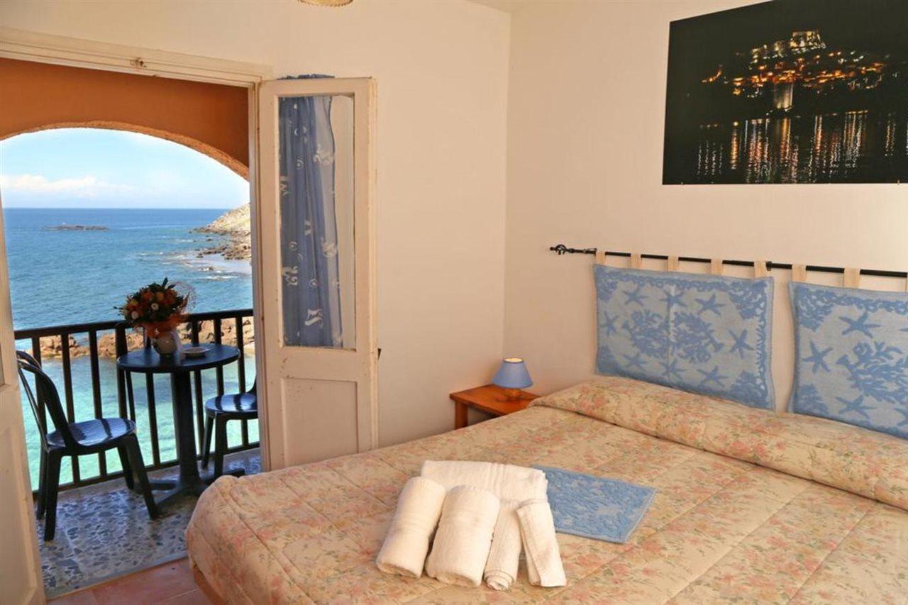 Antica Pensione Pinna Castelsardo Exteriér fotografie