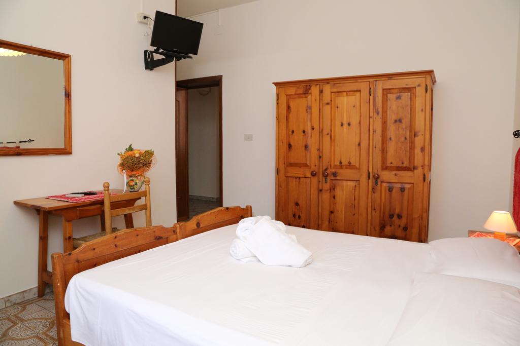 Antica Pensione Pinna Castelsardo Exteriér fotografie